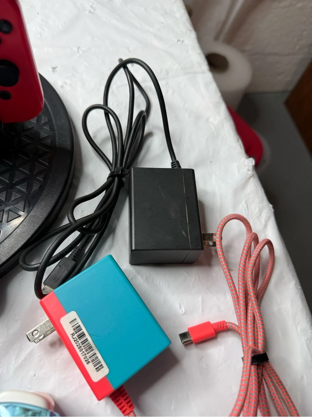 Nintendo Switch Console Bundle Dock Charger HDMI 2 Wired Controllers Tested